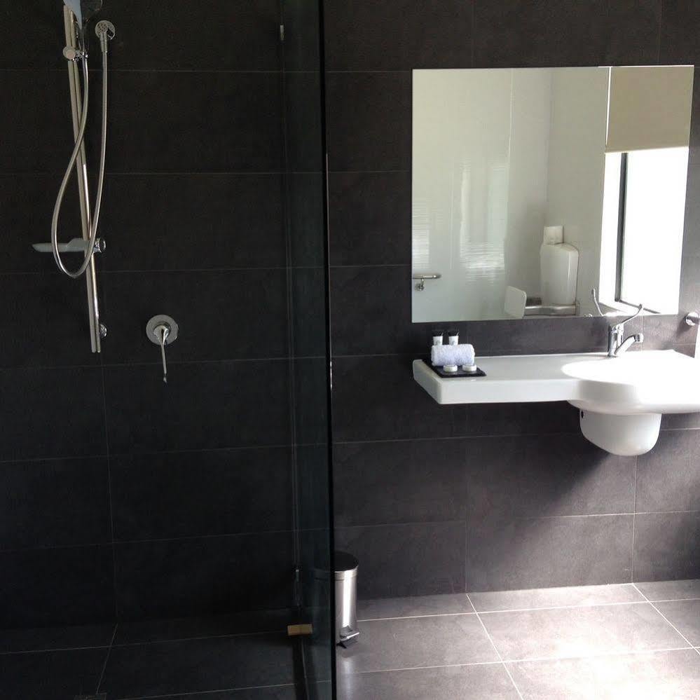 Neagles Retreat Villas Clare Luaran gambar